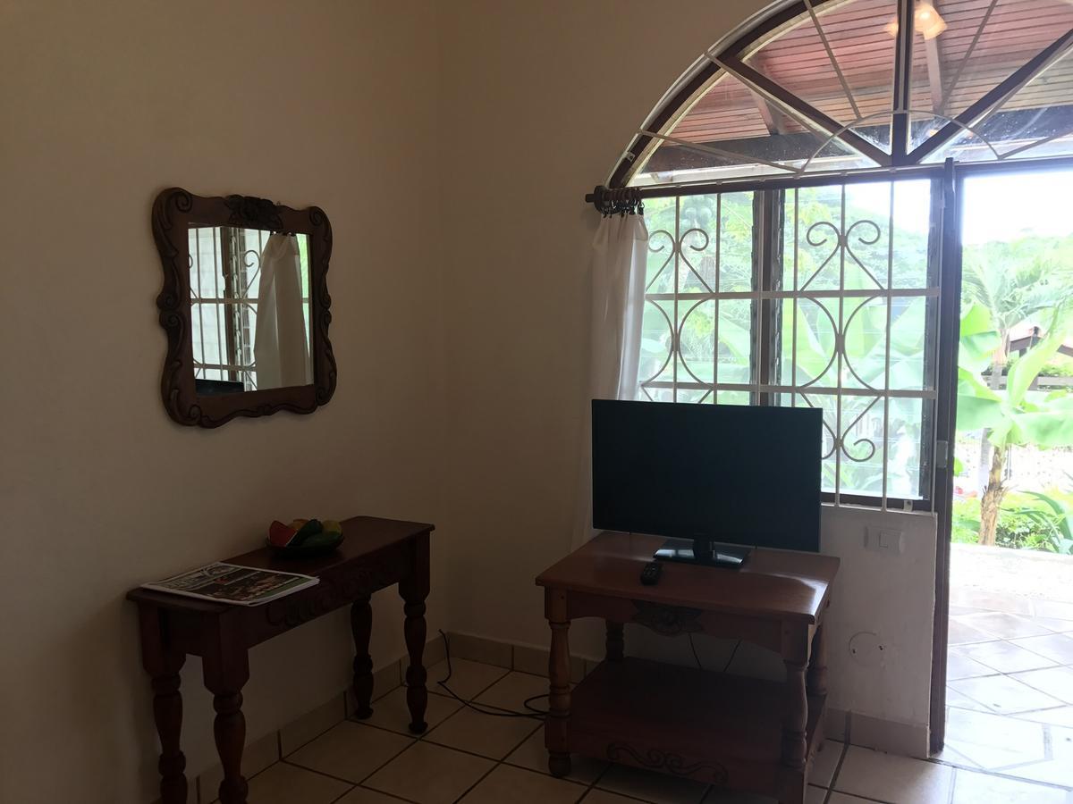 Hotel Flores (Adults Only) Tamarindo Eksteriør billede