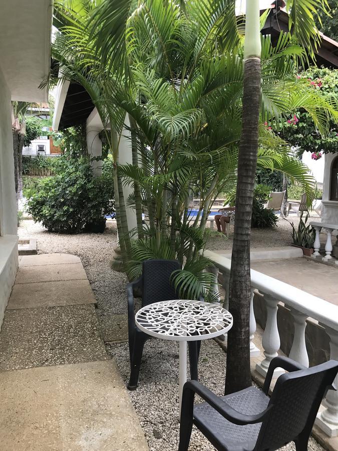 Hotel Flores (Adults Only) Tamarindo Eksteriør billede